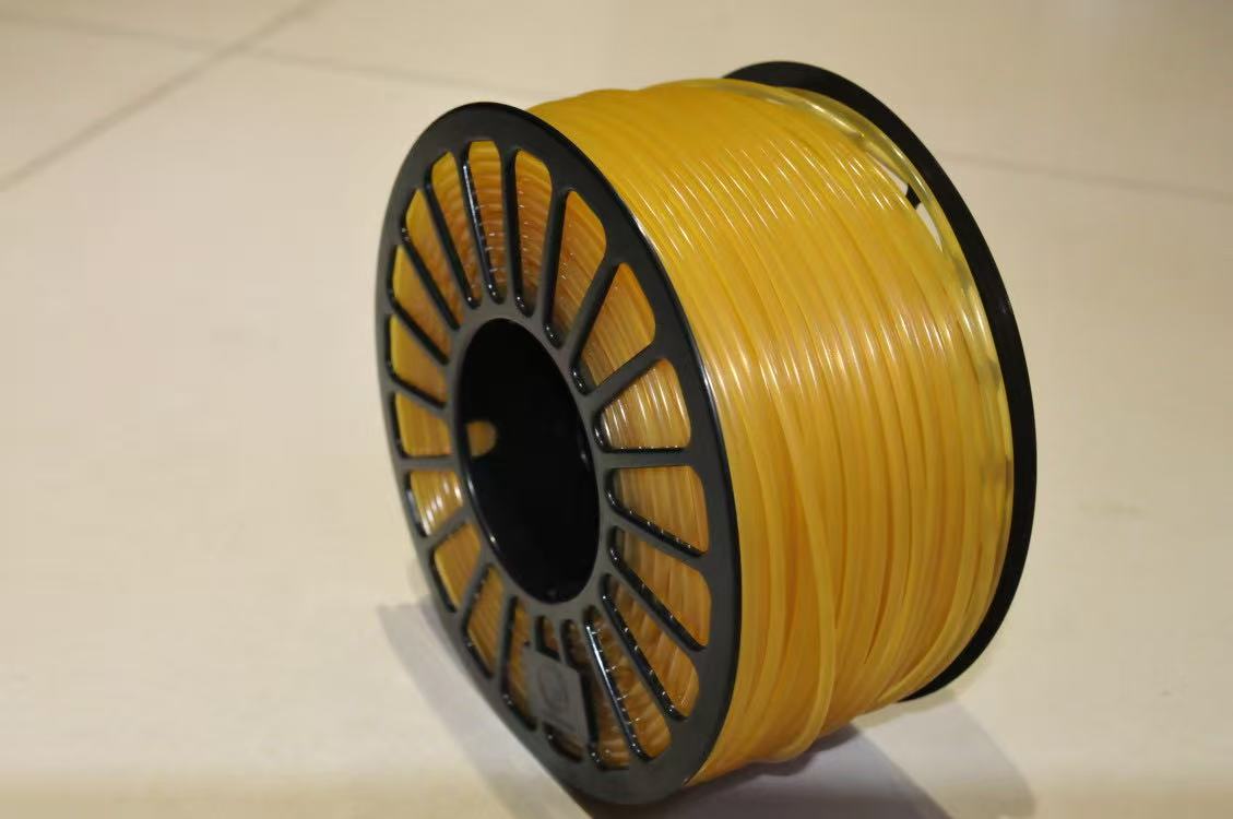 Polyamide hot melt adhesive for shoes